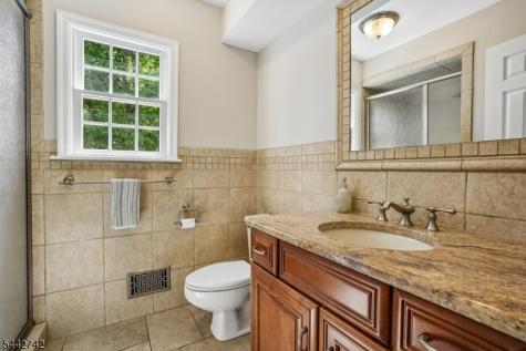 14 Menlo Drive Readington NJ 08889