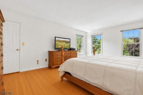 14 Menlo Drive Readington NJ 08889