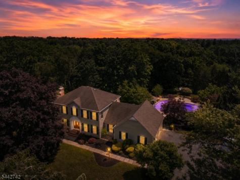 14 Menlo Drive Readington NJ 08889