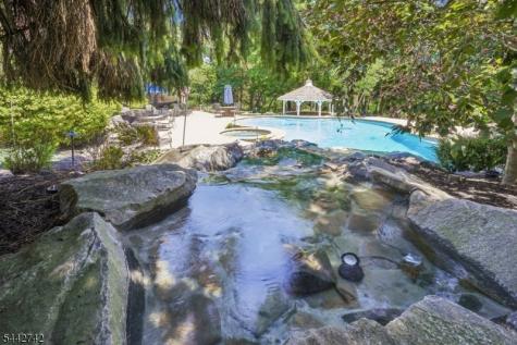 14 Menlo Drive Readington NJ 08889