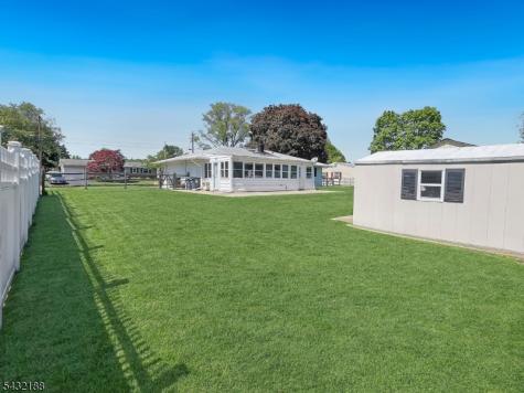 706 Rugby Road Lopatcong NJ 08865