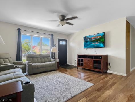 706 Rugby Road Lopatcong NJ 08865