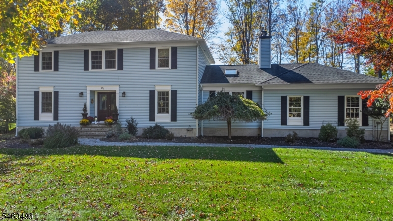 21 Powhatatan Way Mount Olive NJ 07840