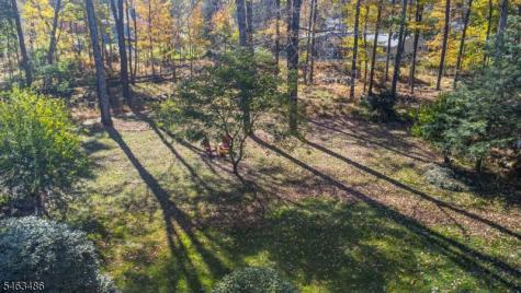 21 Powhatatan Way Mount Olive NJ 07840