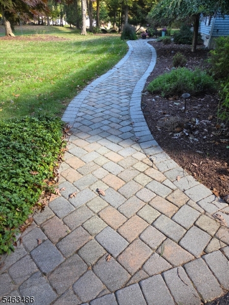 21 Powhatatan Way Mount Olive NJ 07840