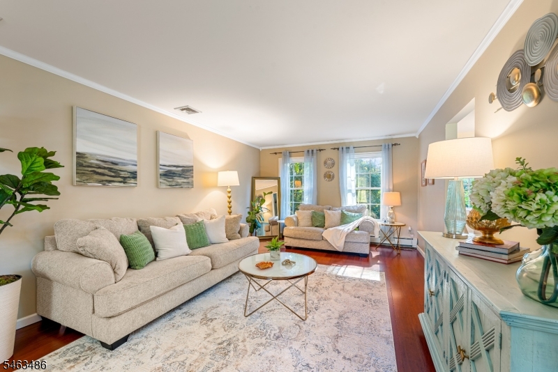 21 Powhatatan Way Mount Olive NJ 07840