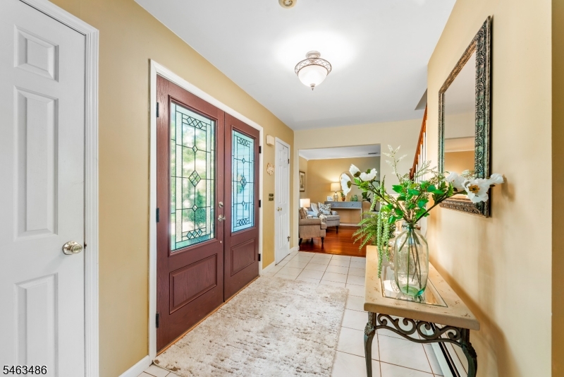21 Powhatatan Way Mount Olive NJ 07840