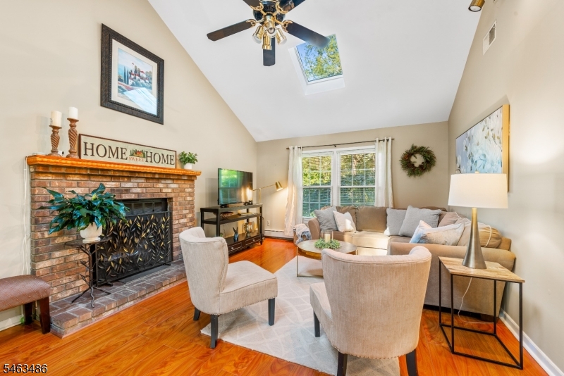 21 Powhatatan Way Mount Olive NJ 07840