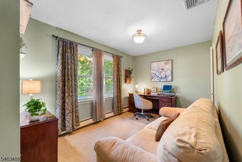 21 Powhatatan Way Mount Olive NJ 07840