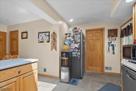7 Halsey Avenue Riverdale NJ 07457