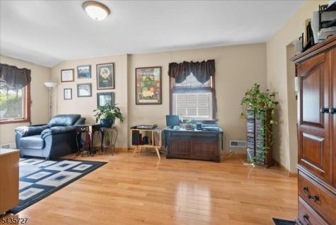 7 Halsey Avenue Riverdale NJ 07457