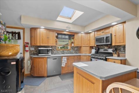 7 Halsey Avenue Riverdale NJ 07457