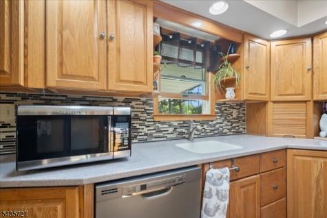 7 Halsey Avenue Riverdale NJ 07457