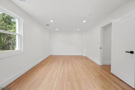34 Howard Street Verona NJ 07044