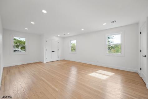 34 Howard Street Verona NJ 07044