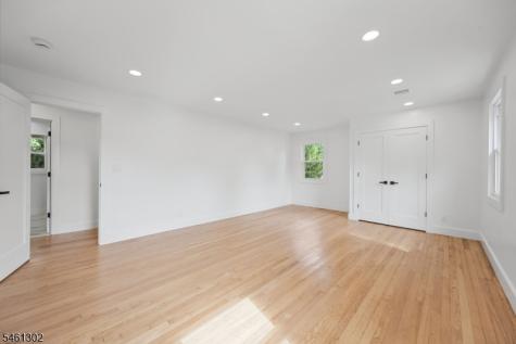 34 Howard Street Verona NJ 07044