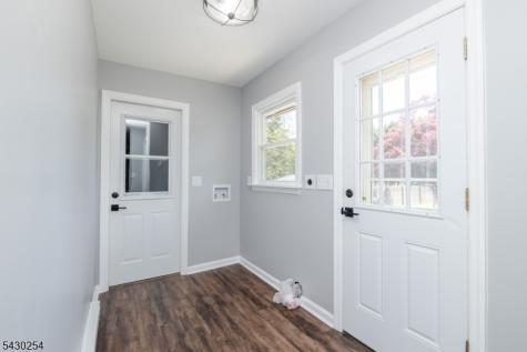 16 Abrams Road Holland NJ 08848
