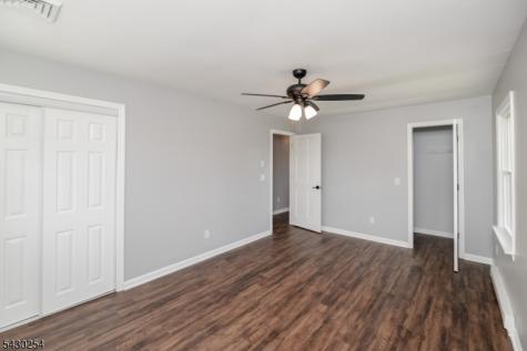 16 Abrams Road Holland NJ 08848