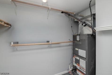 16 Abrams Road Holland NJ 08848