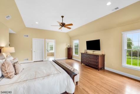 4 Elaine Court Washington NJ 07830