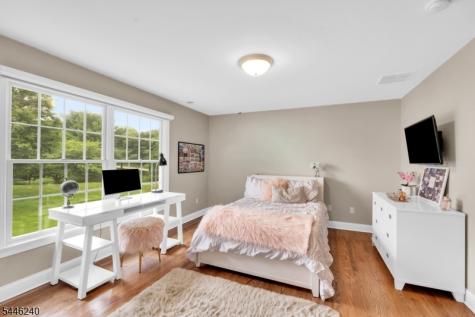 4 Elaine Court Washington NJ 07830