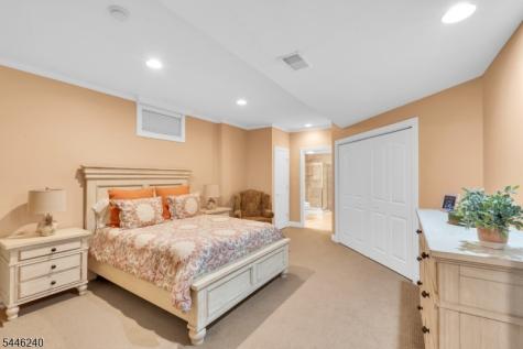 4 Elaine Court Washington NJ 07830