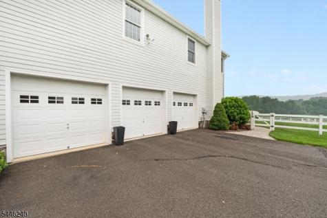 4 Elaine Court Washington NJ 07830