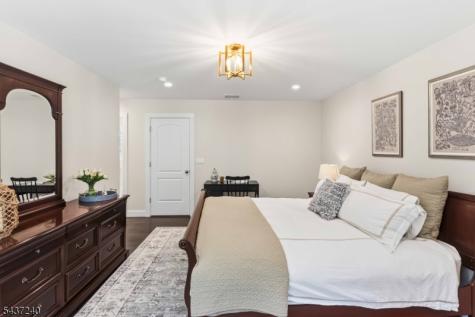 59 Ferndale Avenue Glen Rock NJ 07452