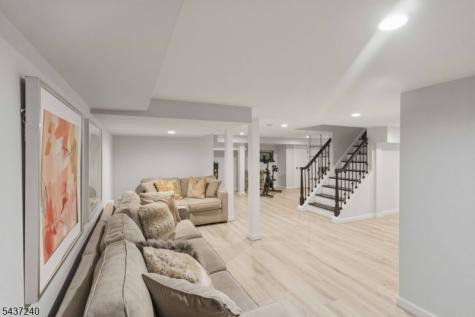 59 Ferndale Avenue Glen Rock NJ 07452