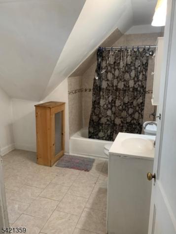 238 6TH Avenue W Newark NJ 07107