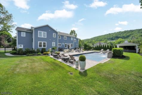 42 Saratoga Drive Oakland NJ 07436