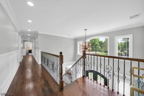 42 Saratoga Drive Oakland NJ 07436