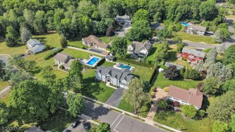 42 Saratoga Drive Oakland NJ 07436