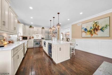 42 Saratoga Drive Oakland NJ 07436
