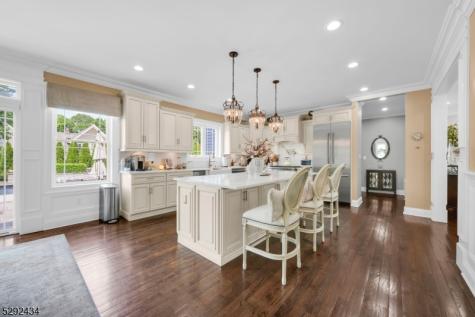 42 Saratoga Drive Oakland NJ 07436