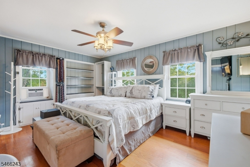 18 West Valley Brook Road Washington NJ 07853