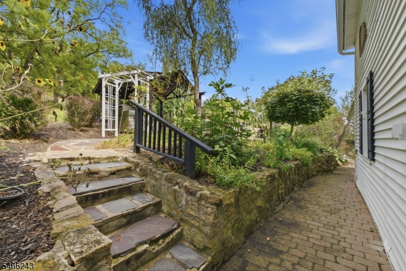 18 West Valley Brook Road Washington NJ 07853
