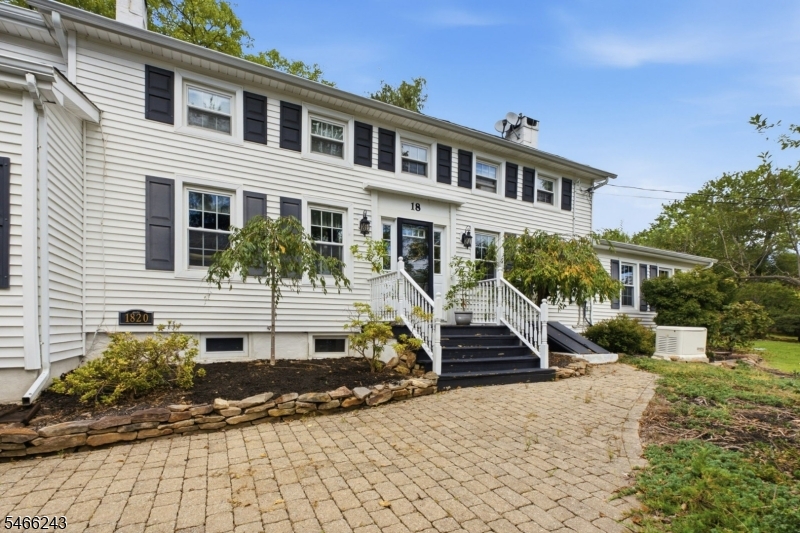18 West Valley Brook Road Washington NJ 07853