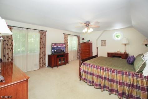 7 Janice Drive Mount Olive NJ 07840