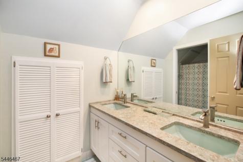 7 Janice Drive Mount Olive NJ 07840