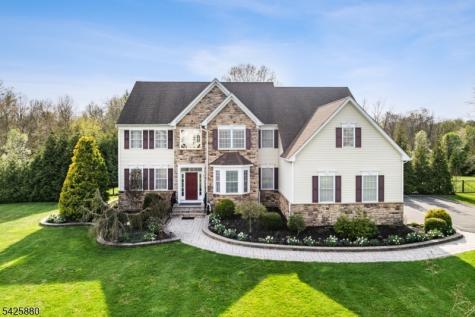 5 Rigger Court Hillsborough NJ 08844