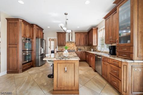 5 Rigger Court Hillsborough NJ 08844