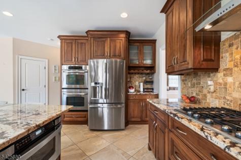 5 Rigger Court Hillsborough NJ 08844