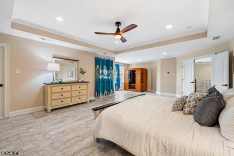 5 Rigger Court Hillsborough NJ 08844