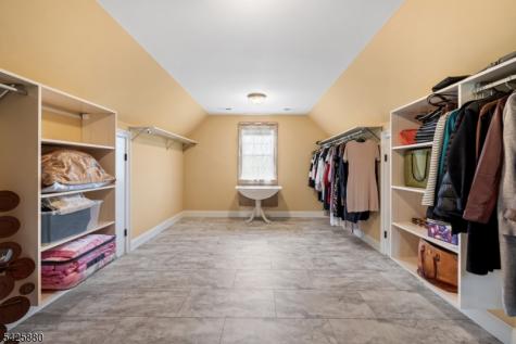 5 Rigger Court Hillsborough NJ 08844