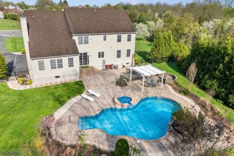 5 Rigger Court Hillsborough NJ 08844