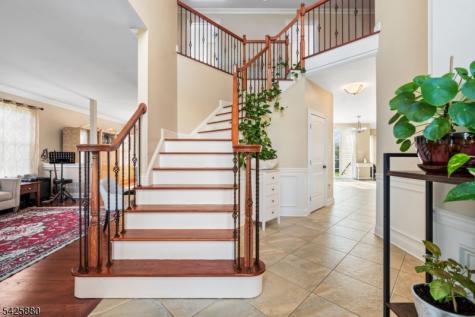 5 Rigger Court Hillsborough NJ 08844