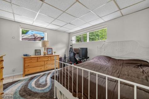 42 Goldfinch Lane West Milford NJ 07421