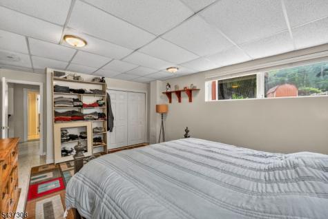 42 Goldfinch Lane West Milford NJ 07421
