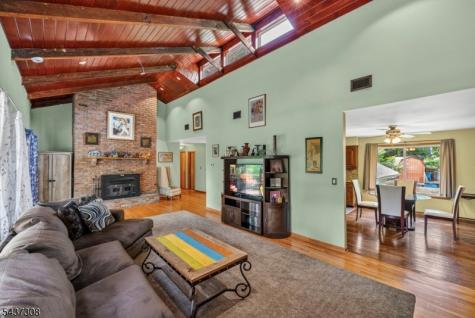 42 Goldfinch Lane West Milford NJ 07421